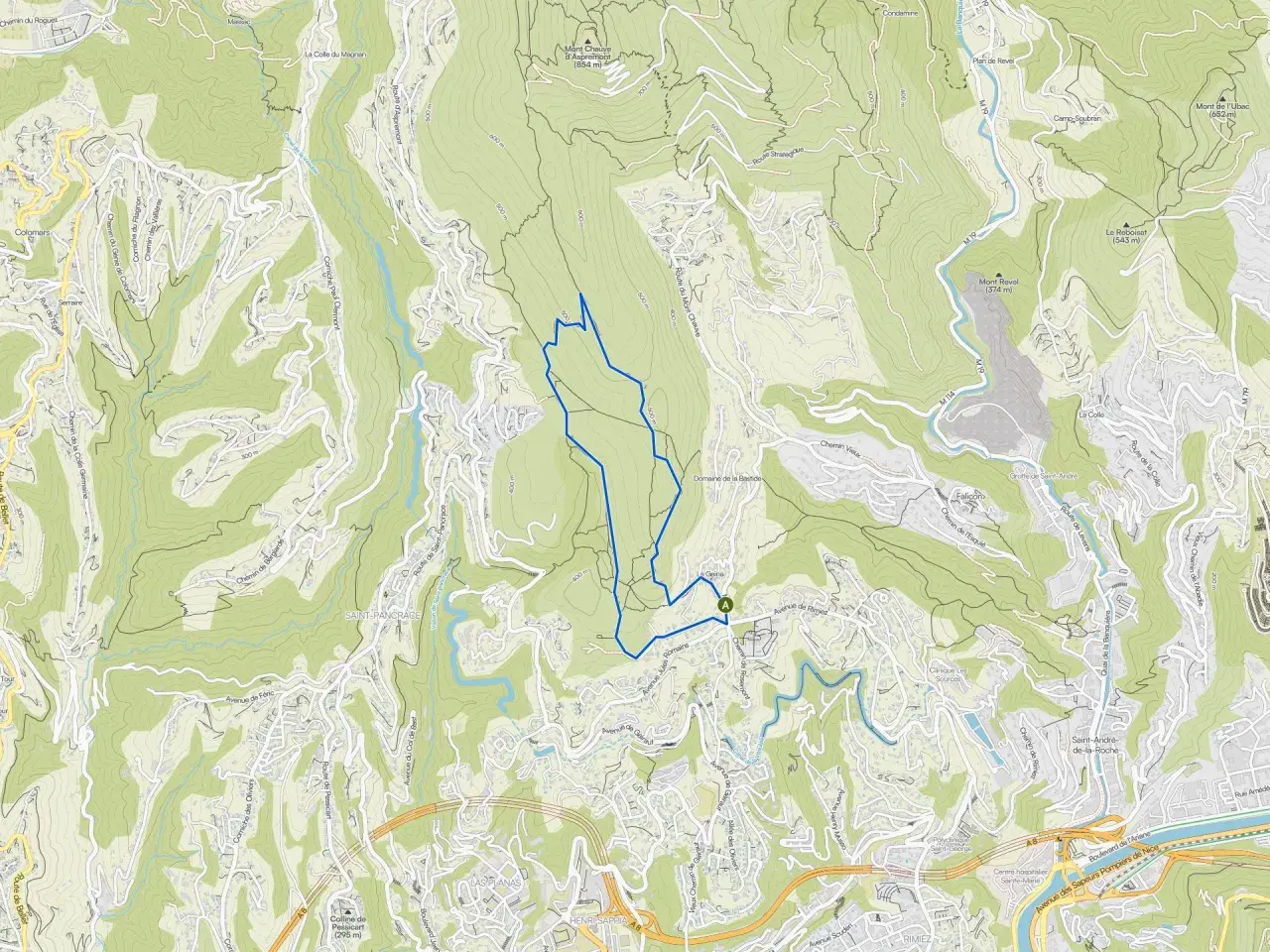 Carte d'un sentier de randonnée ou pour courir à Nice, traversant des collines et des zones boisées.